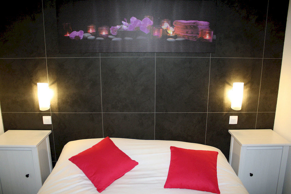 Hotel M&R Ifs ภายนอก รูปภาพ