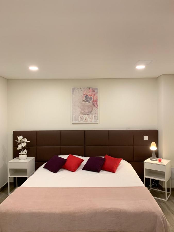 Hotel M&R Ifs ภายนอก รูปภาพ